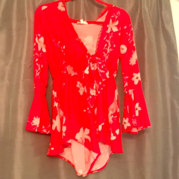 Boutique Romper - Picture 2 of 2